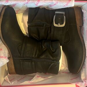 Black Madeline brand cute, comfortable booties size 10
